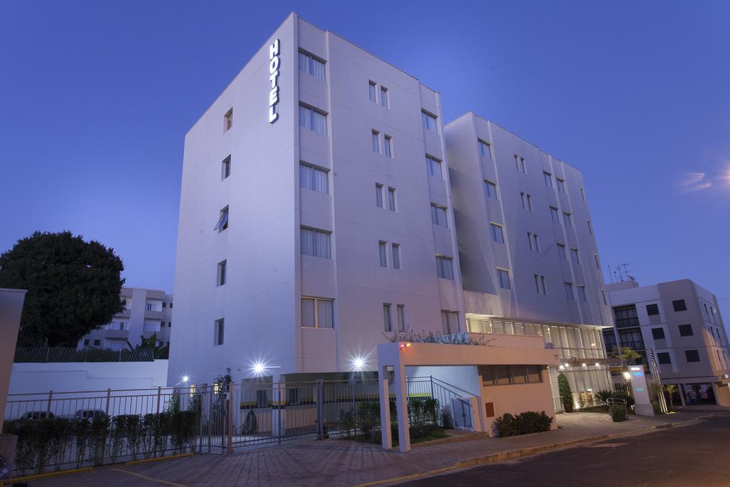 Sao Carlos Marklin Suites Exteriör bild